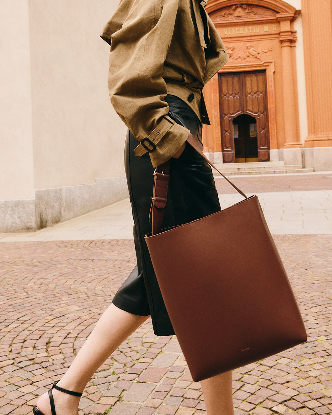 Oversized Linea Bag