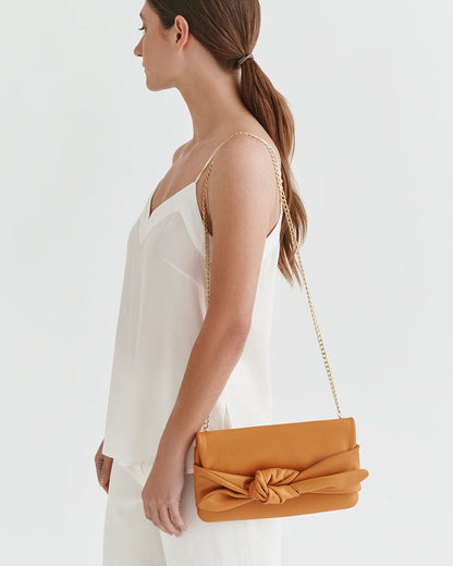 Bow Clutch